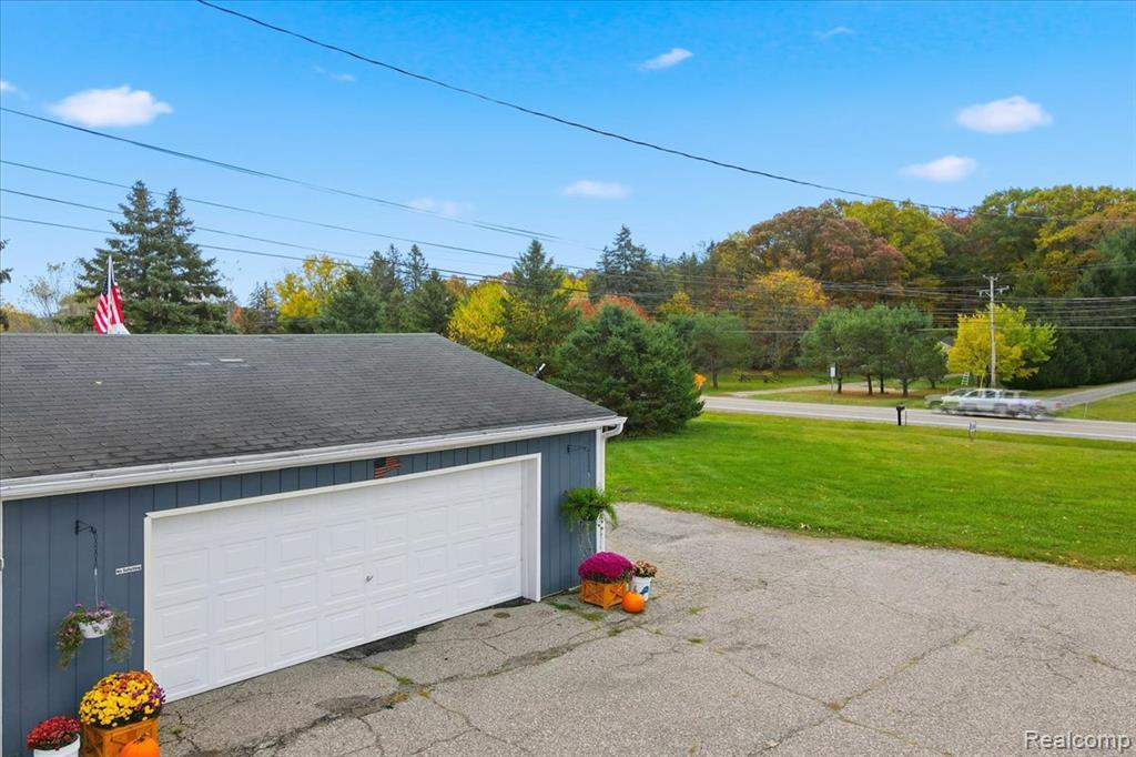 4718 Davison Road, Lapeer, MI 48446 — Photo 8