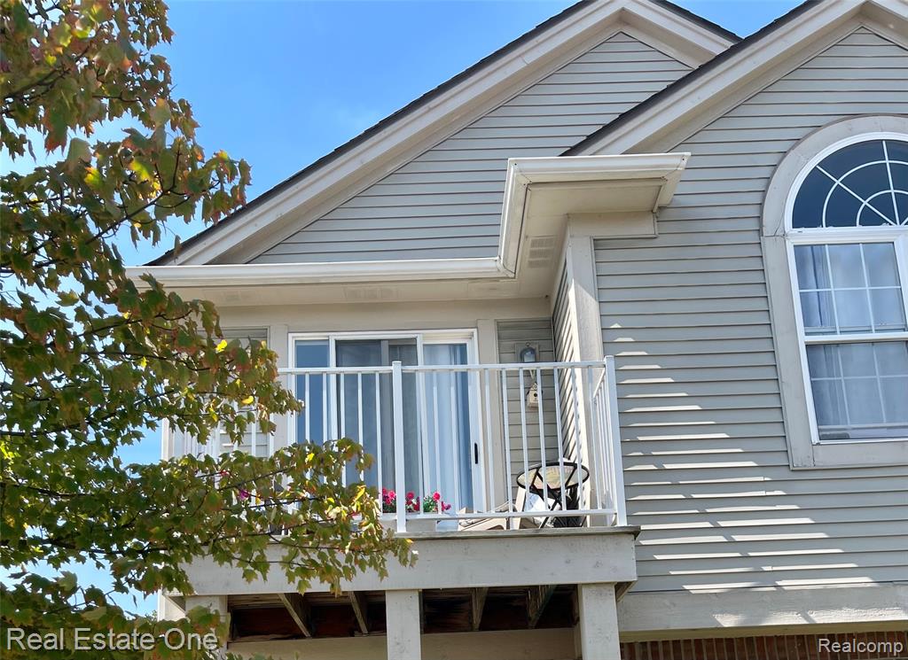 43267 Woodbridge Drive, Clinton Twp, MI 48038 — Photo 3