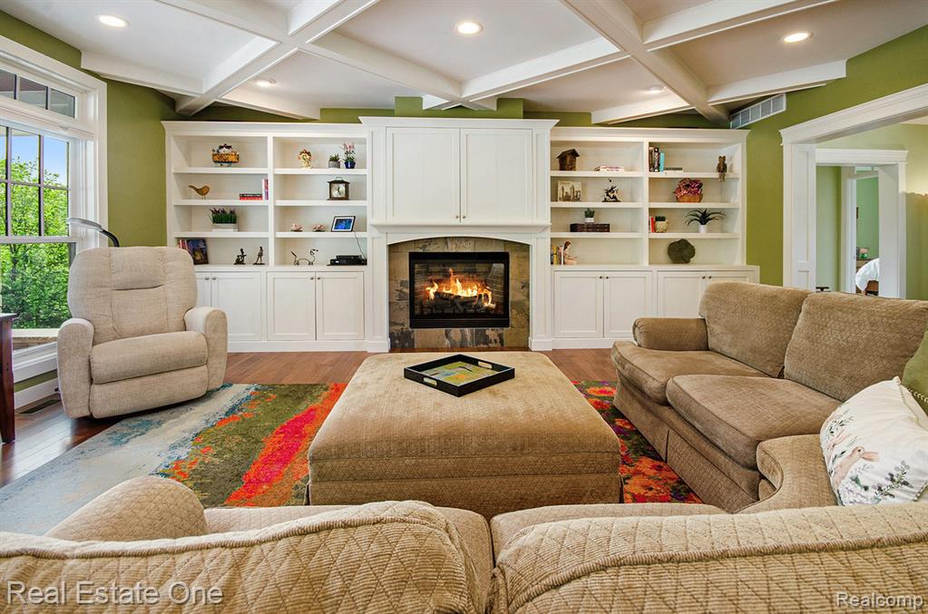 575 Tracy Lane, Milford, MI 48381 — Photo 11