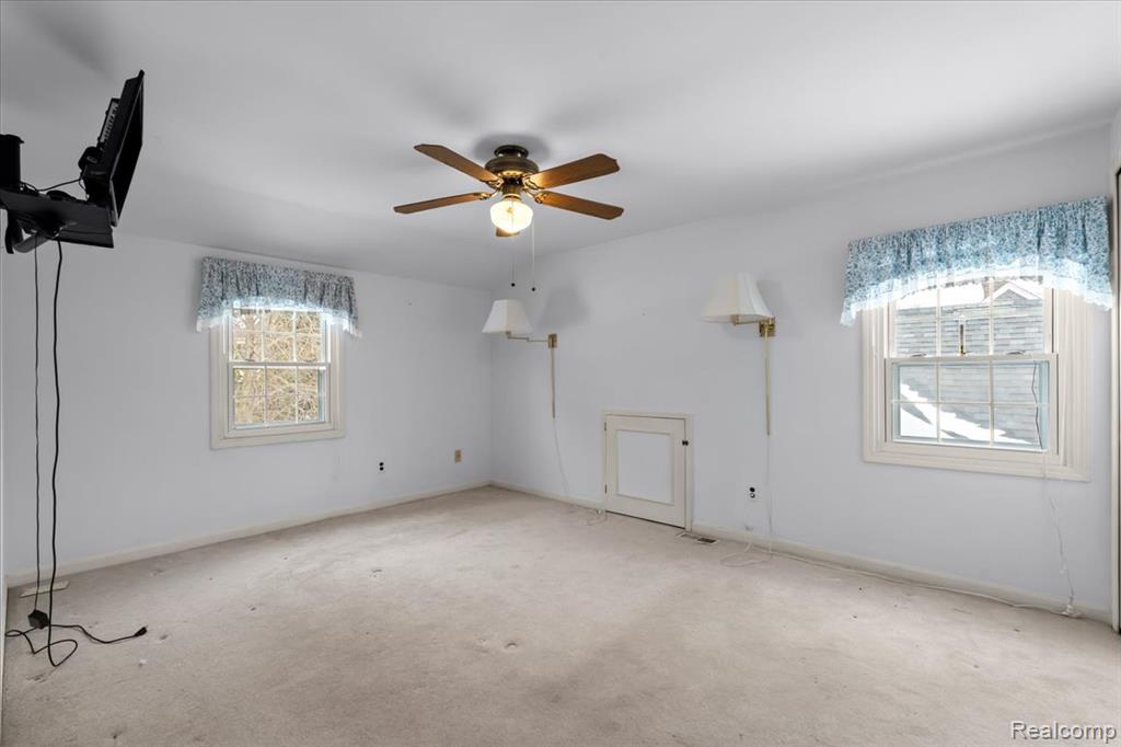 45524 Woodleigh Way, Plymouth, MI 48170 — Photo 14