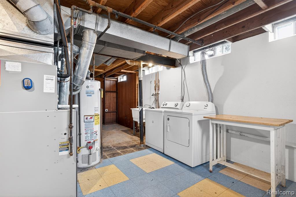 18209 Winwood Avenue, Brownstown, MI 48193 — Photo 18