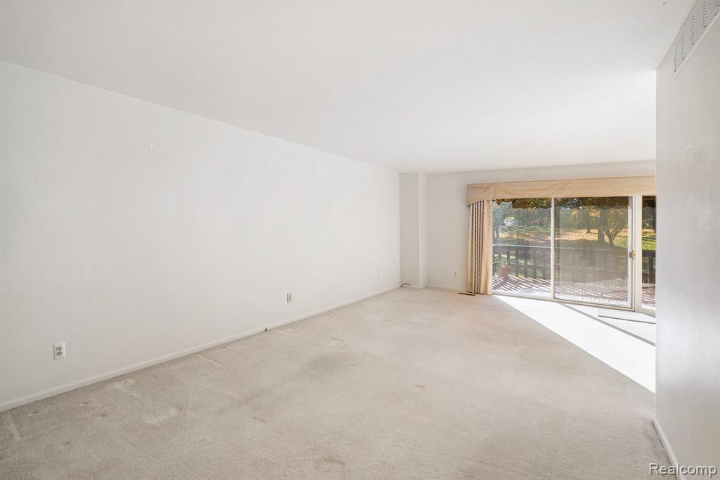 634 Applegate Lane, Grand Blanc, MI 48439 — Photo 8