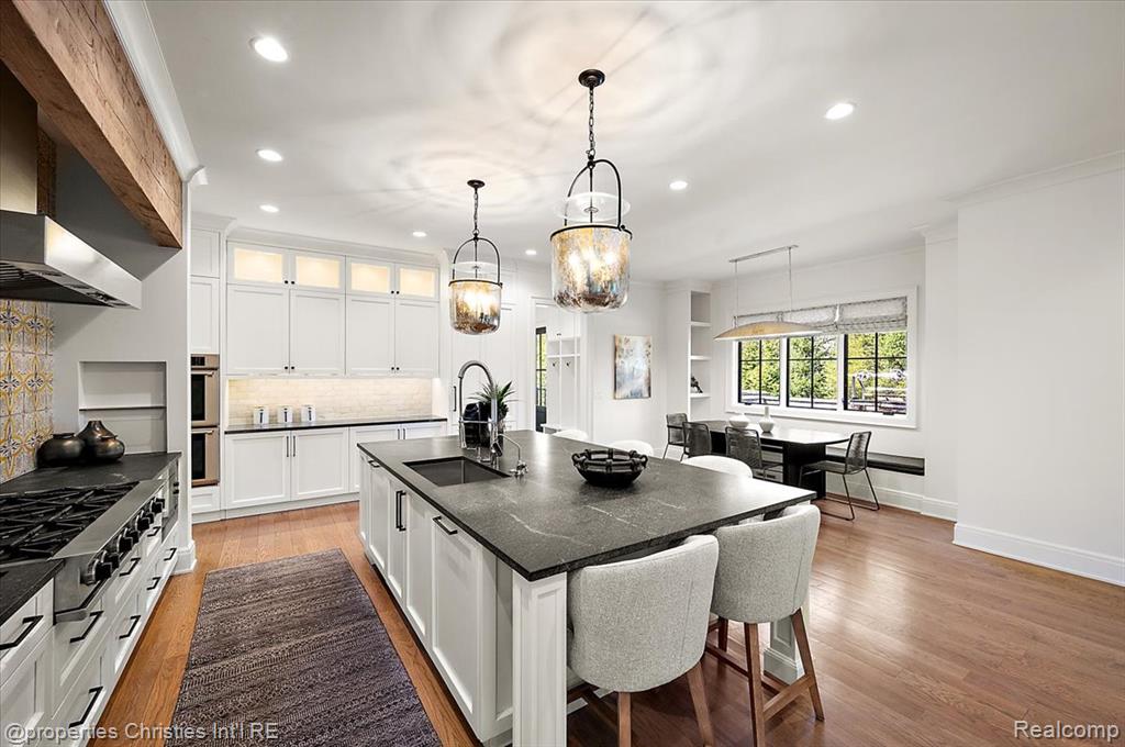 750 Kennebec Court, Bloomfield Hills, MI 48304 — Photo 18