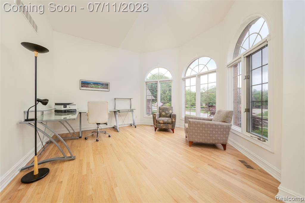819 Majestic Drive, Rochester Hills, MI 48306 — Photo 6