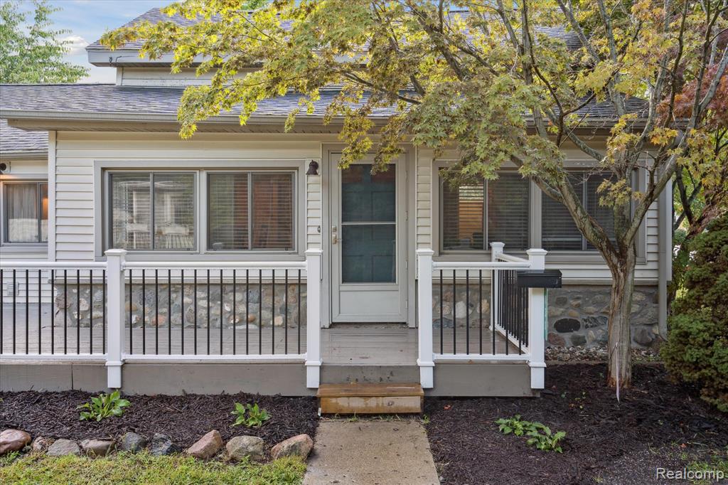 131 W South Street, Williamston, MI 48895 — Photo 3