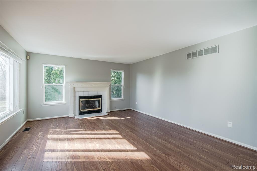 5344 Seminole Court, Commerce Twp, MI 48382 — Photo 12