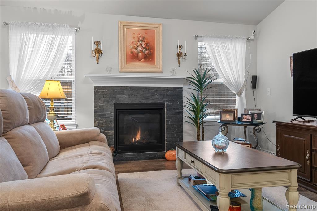 13704 Chester Court, Belleville, MI 48111 — Photo 19