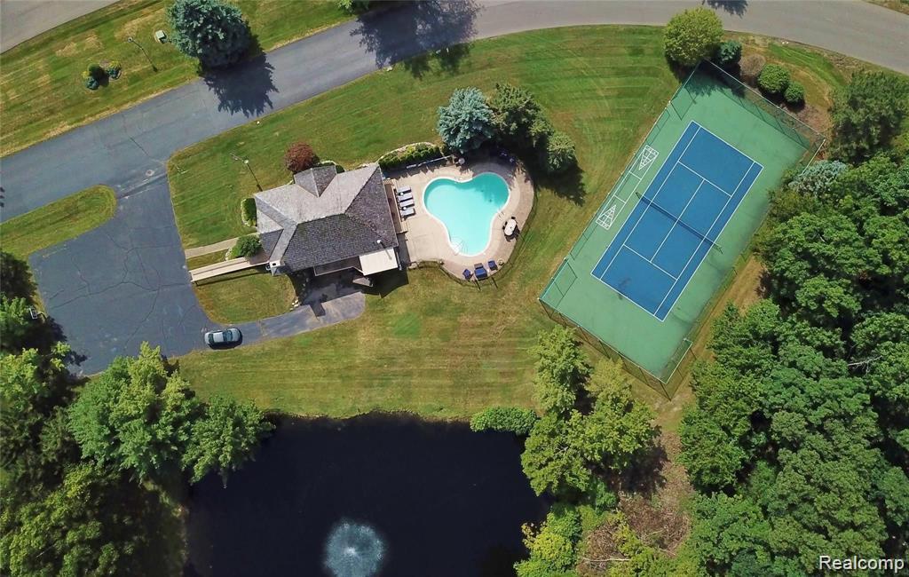 62 Chateaux Du Lac Drive, 14, Fenton, MI 48430 — Photo 48