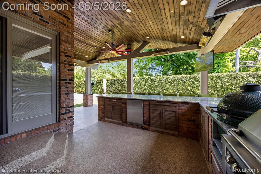 910 Edgemont Park, Grosse Pointe, MI 48230 — Photo 47