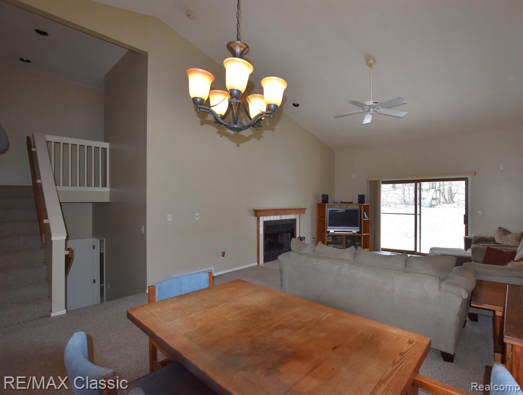 746 WOODINGHAM Avenue, Waterford, MI 48328 — Photo 5