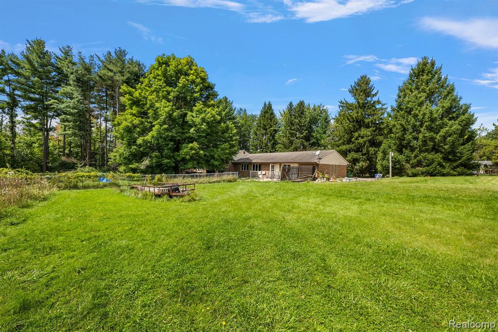 6152 GOLF CLUB Road, Howell, MI 48843 — Photo 34