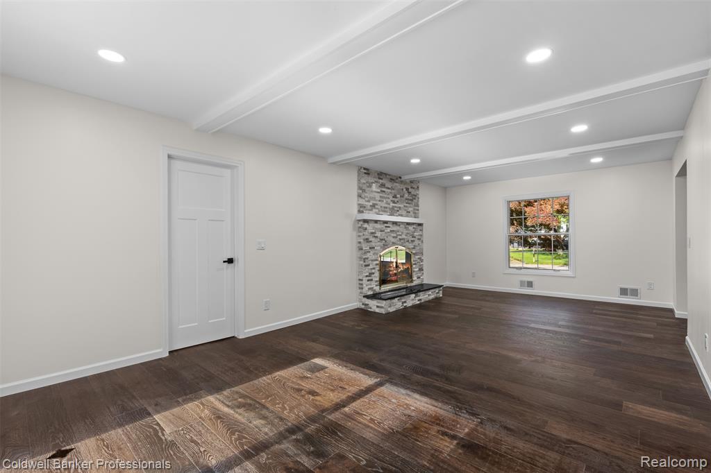 5890 Pinecroft Drive, West Bloomfield, MI — Photo 12