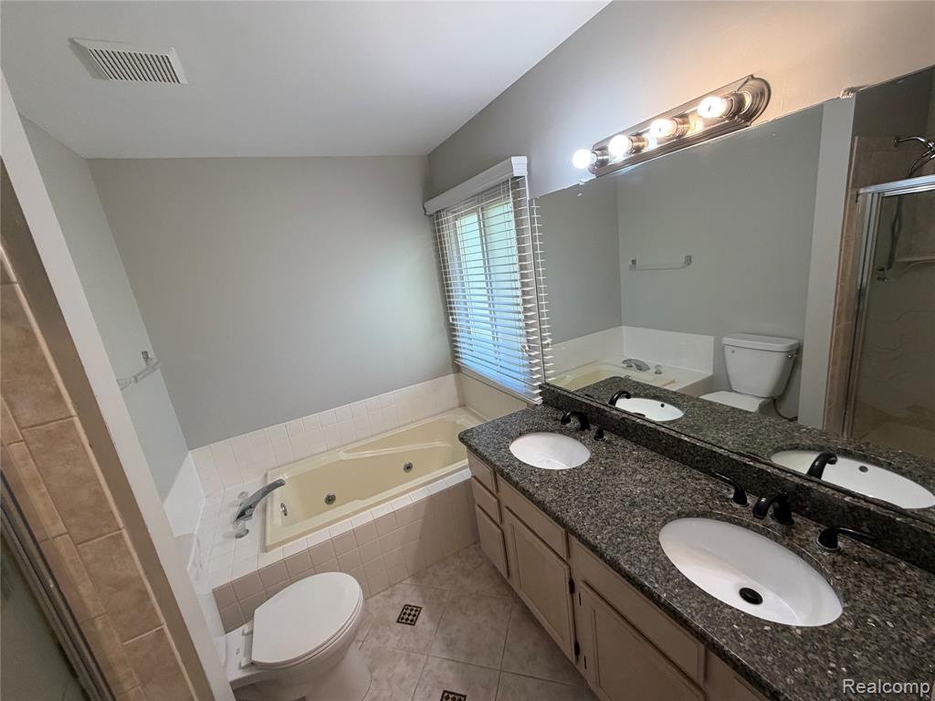 39588 Squire, Novi, MI — Photo 15