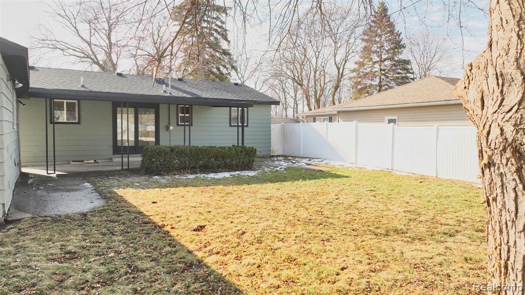 904 Oakview Drive, Saginaw, MI 48604 — Photo 7