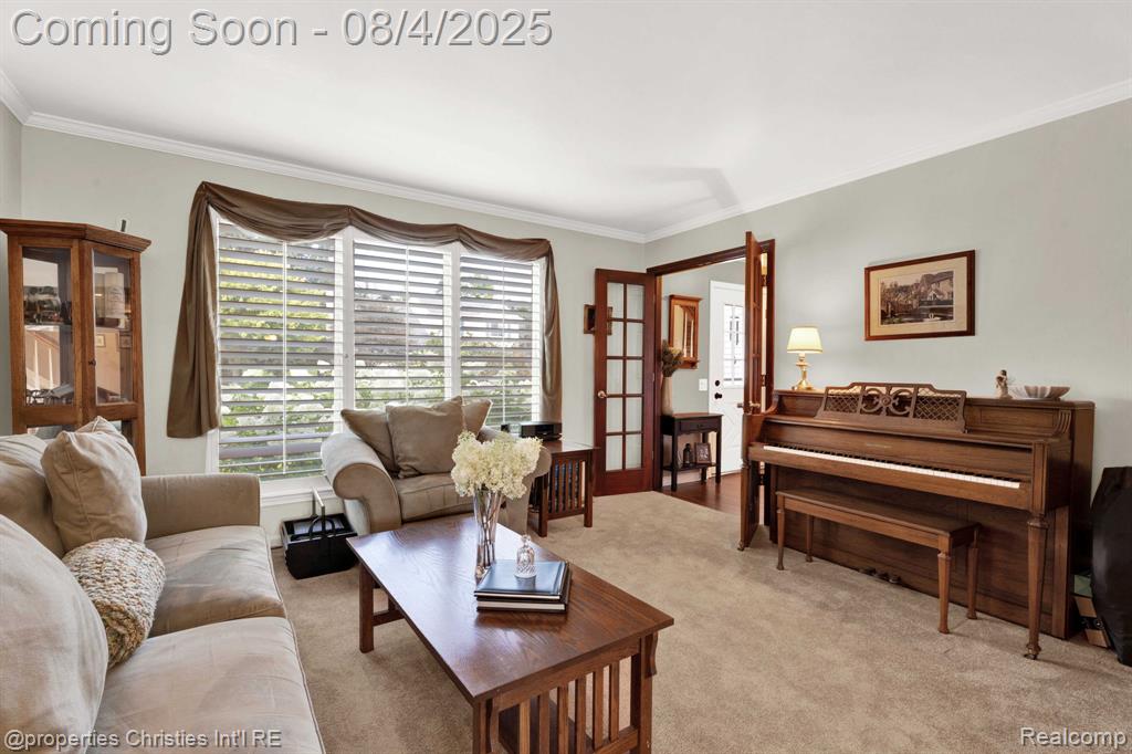 642 Whitney Drive, Rochester Hills, MI 48307 — Photo 7