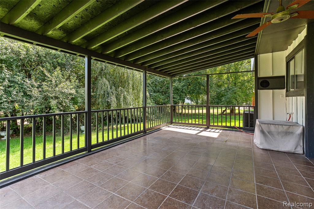 5086 FALMOUTH Drive, Troy, MI 48085 — Photo 40
