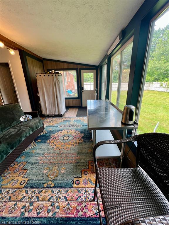 7270 Elizabeth Lake Road, Waterford, MI 48327 — Photo 13