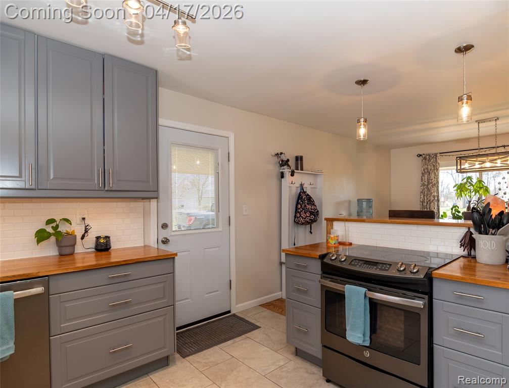 13257 Strong Boulevard, South Rockwood, MI — Photo 19