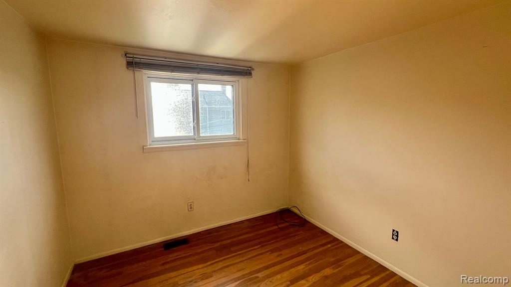 29168 MANCHESTER Street, Westland, MI — Photo 11