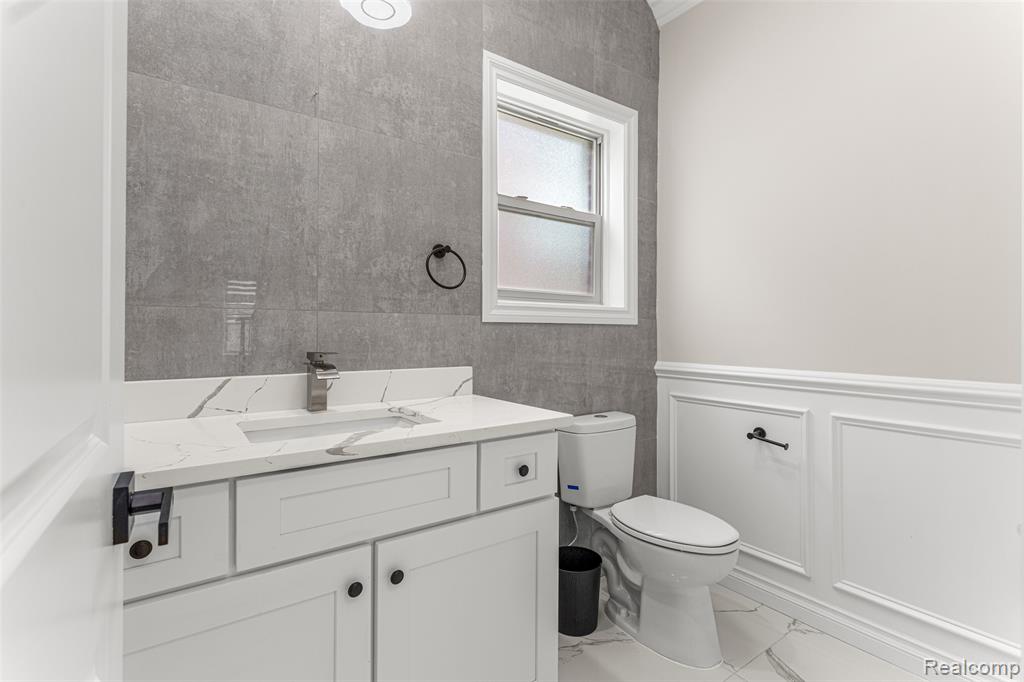 6735 Norborne Avenue, Dearborn, MI 48127 — Photo 19