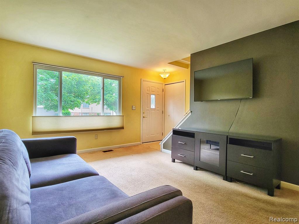 42608 Somerset, Canton, MI 48187 — Photo 27