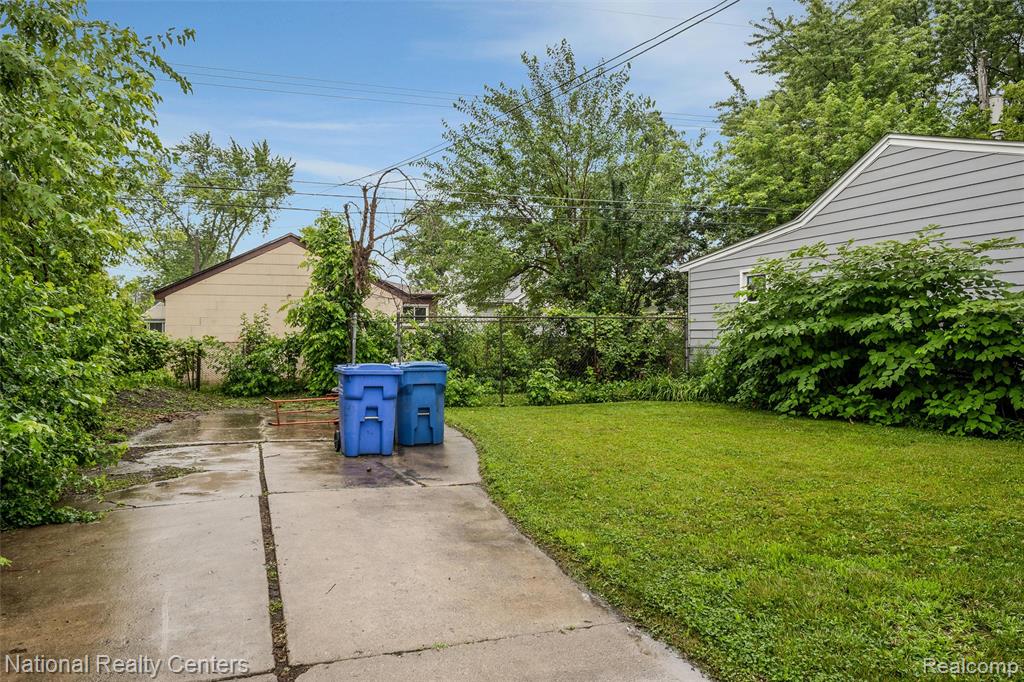 7528 Studebaker Avenue, Warren, MI 48091 — Photo 16