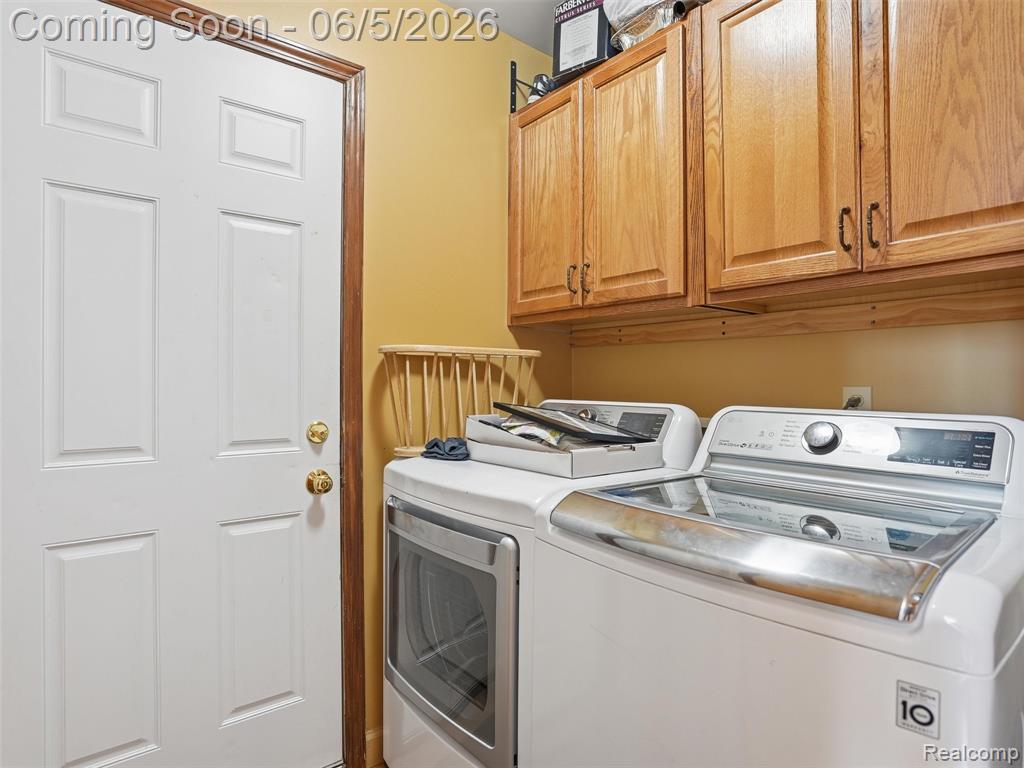 42447 Sheridan Drive, Clinton Twp, MI 48038 — Photo 45