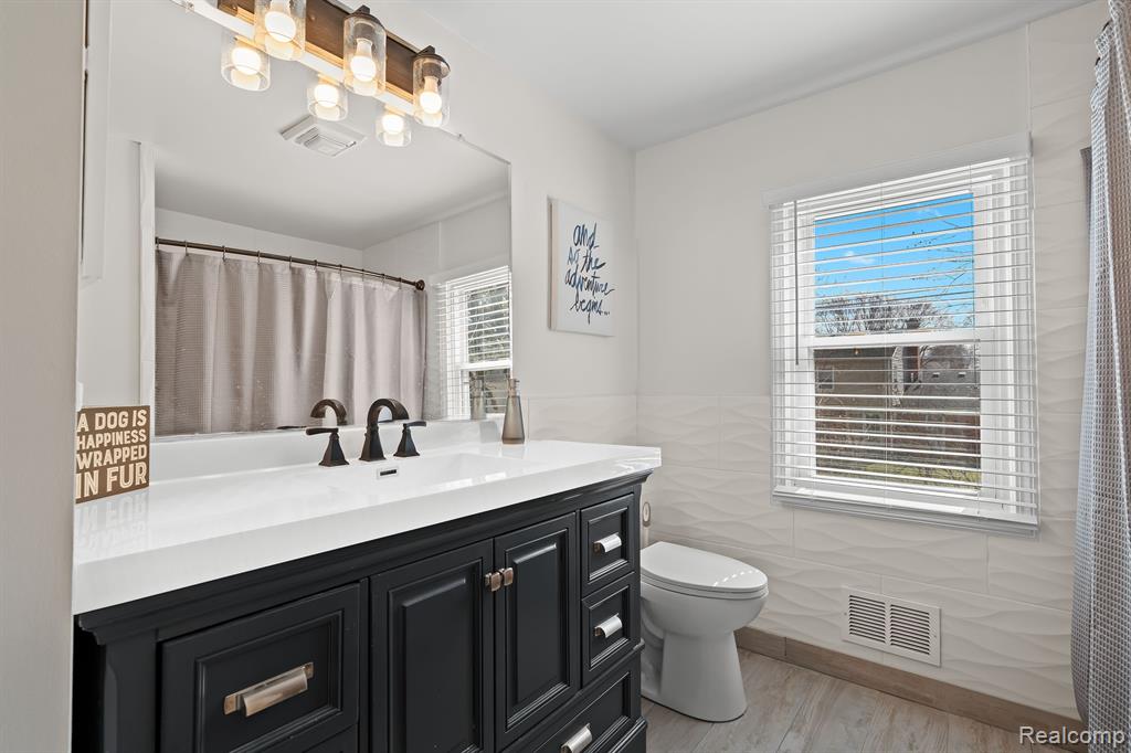 856 THORNTREE, Bloomfield Hills, MI 48304 — Photo 31