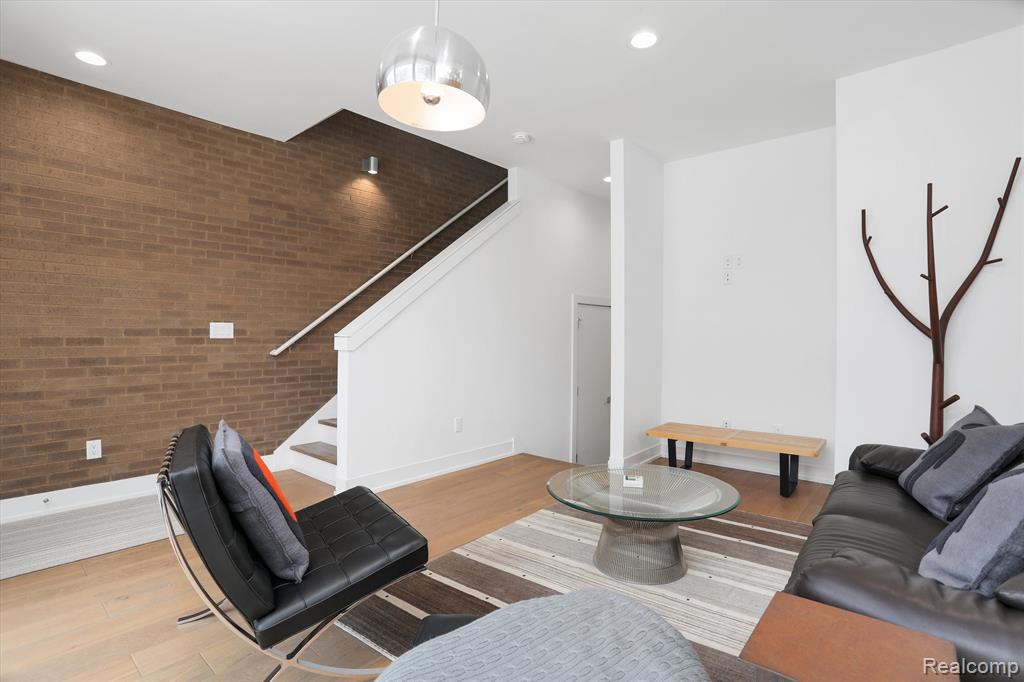 245 Alfred Street, Detroit, MI 48201 — Photo 3