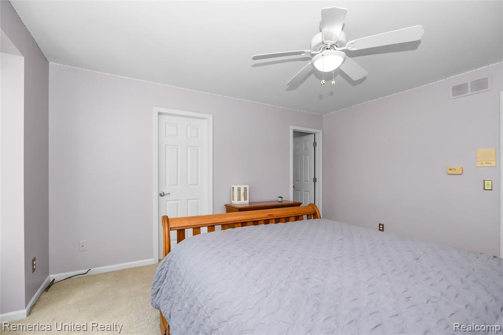54501 Salem Drive, Shelby Twp, MI 48316 — Photo 29