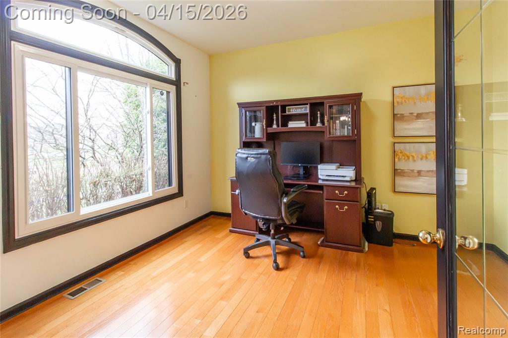 45229 Thorn Tree Lane, Macomb, MI 48044 — Photo 14