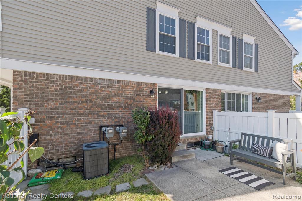 21348 E Glen Haven Circle, Novi, MI 48167 — Photo 34