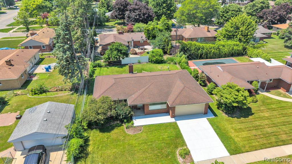 26327 Woodworth Circle, Dearborn Heights, MI 48127 — Photo 3