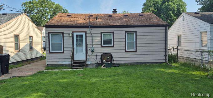 92 Kalama E, Madison Heights, MI 48071 — Photo 15