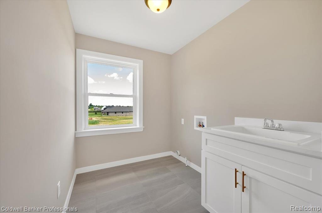 622 Westlake Avenue, Oxford, MI 48371 — Photo 37