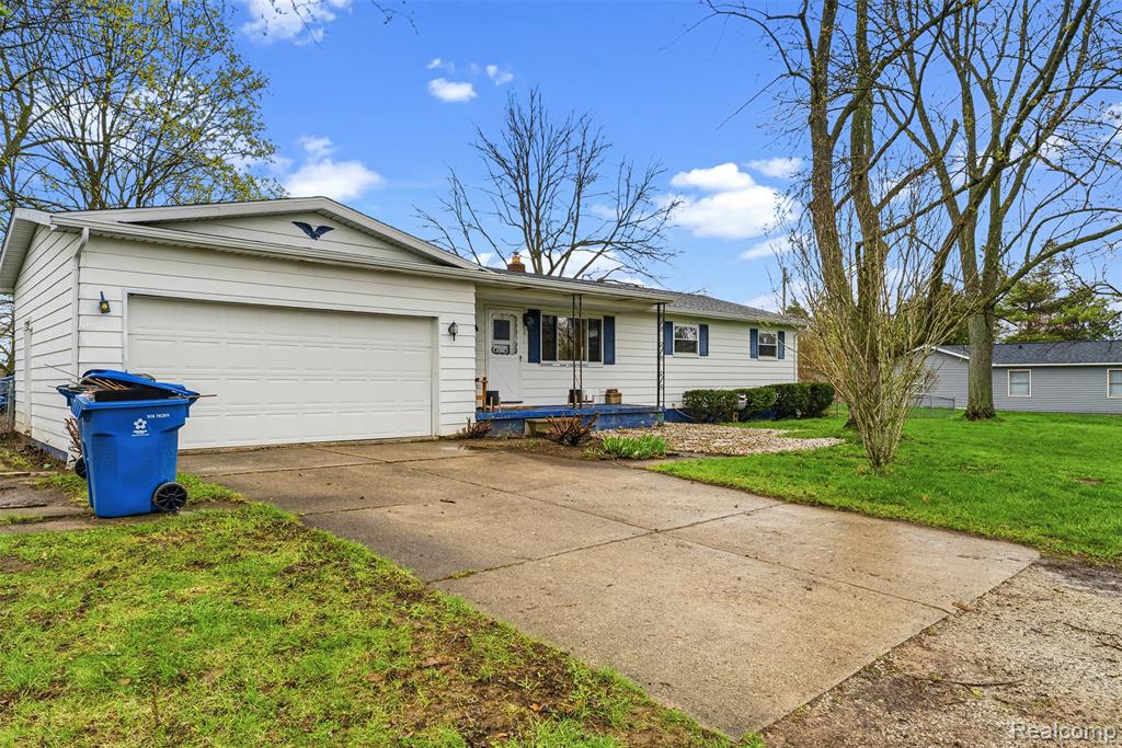 5114 Reid Road, Swartz Creek, MI 48473 — Photo 3