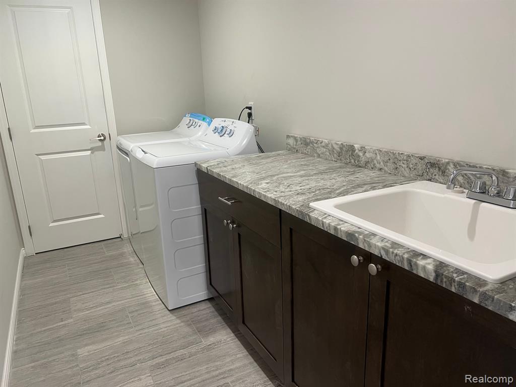 4114 SECLUDED PINES DR, Sterling Heights, MI 48314 — Photo 15