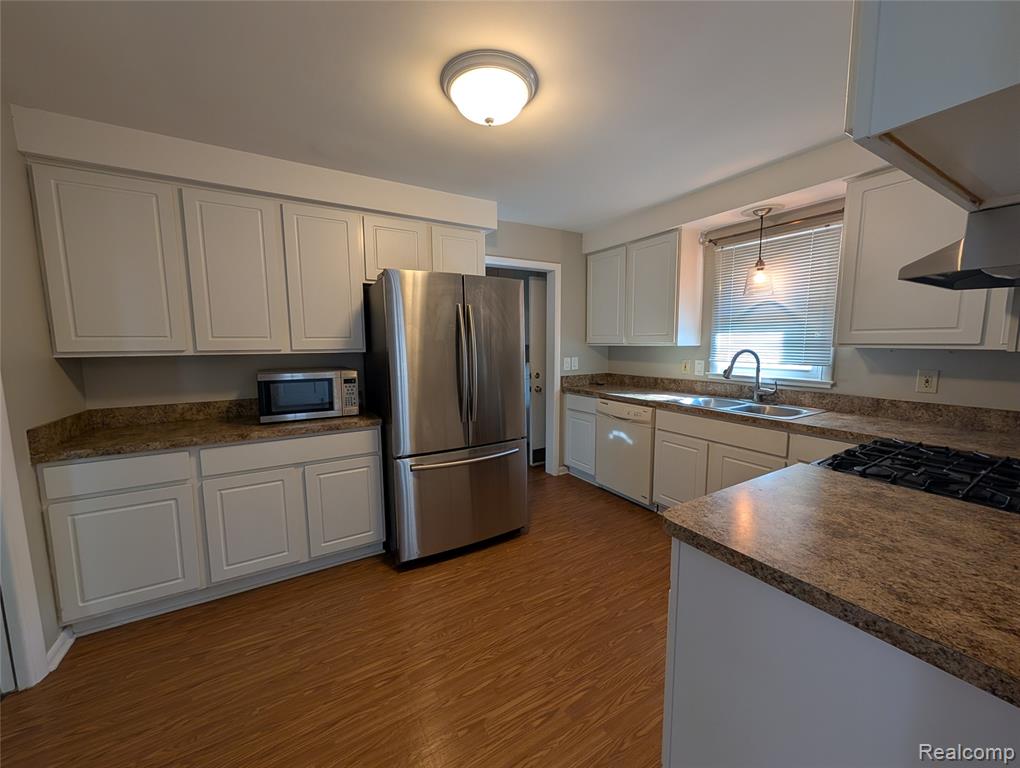 41215 Bruce Avenue, Plymouth, MI 48170 — Photo 12