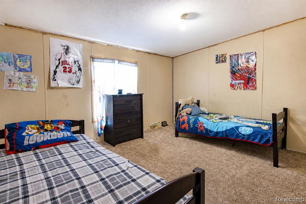 9159 Greentree Drive, Newport, MI 48166 — Photo 16