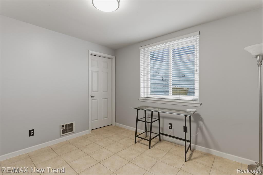 3270 Johanna Ware W, Wixom, MI 48393 — Photo 26
