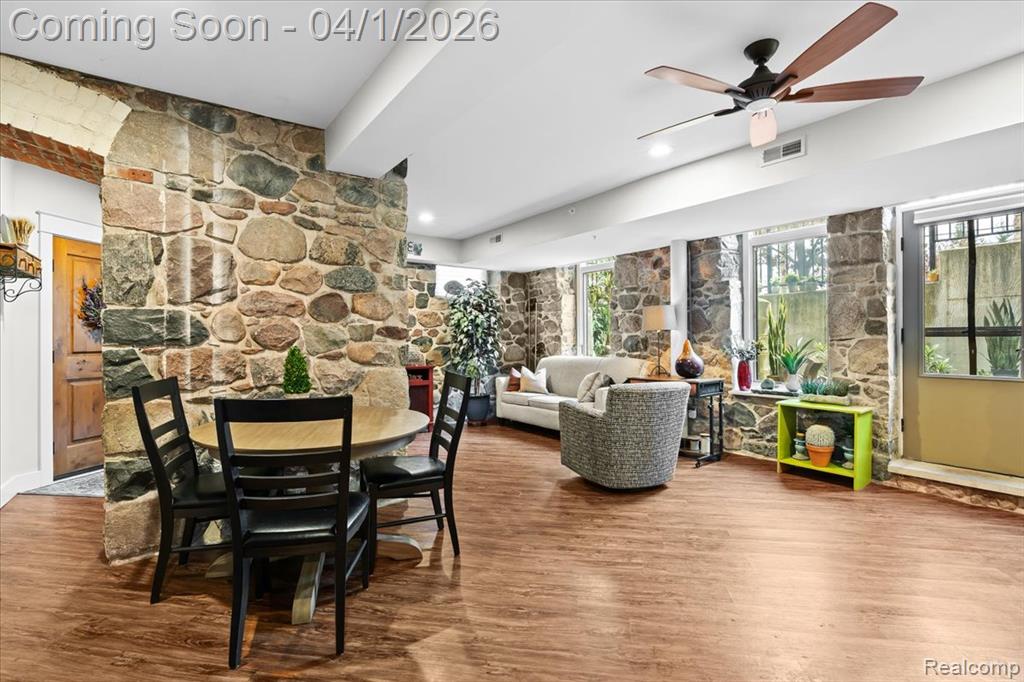 217 E Commerce Street, Milford, MI 48381 — Photo 7