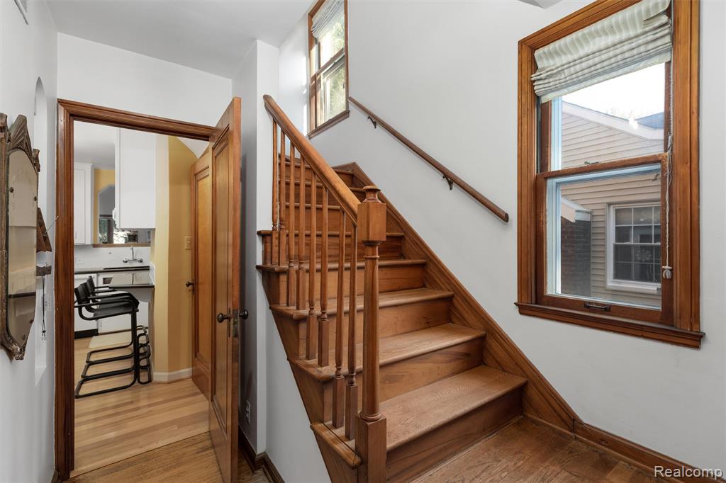 515 S Wilson Avenue, Royal Oak, MI 48067 — Photo 2