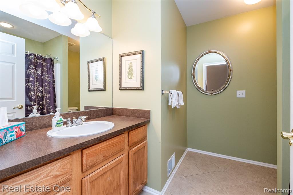 8113 SUTTON Court, White Lake, MI — Photo 20