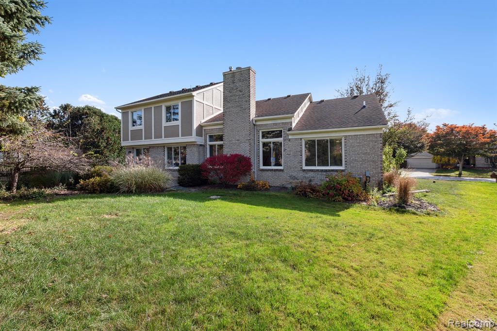 45516 VIOLET Lane, Novi, MI — Photo 56