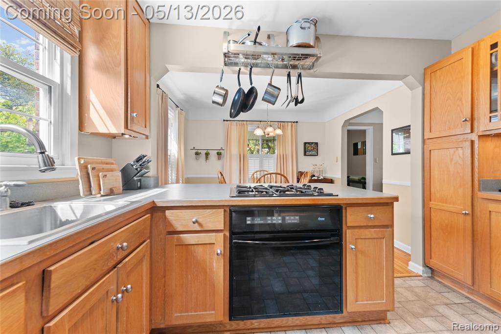21610 Prestwick Avenue, Harper Woods, MI 48225 — Photo 17