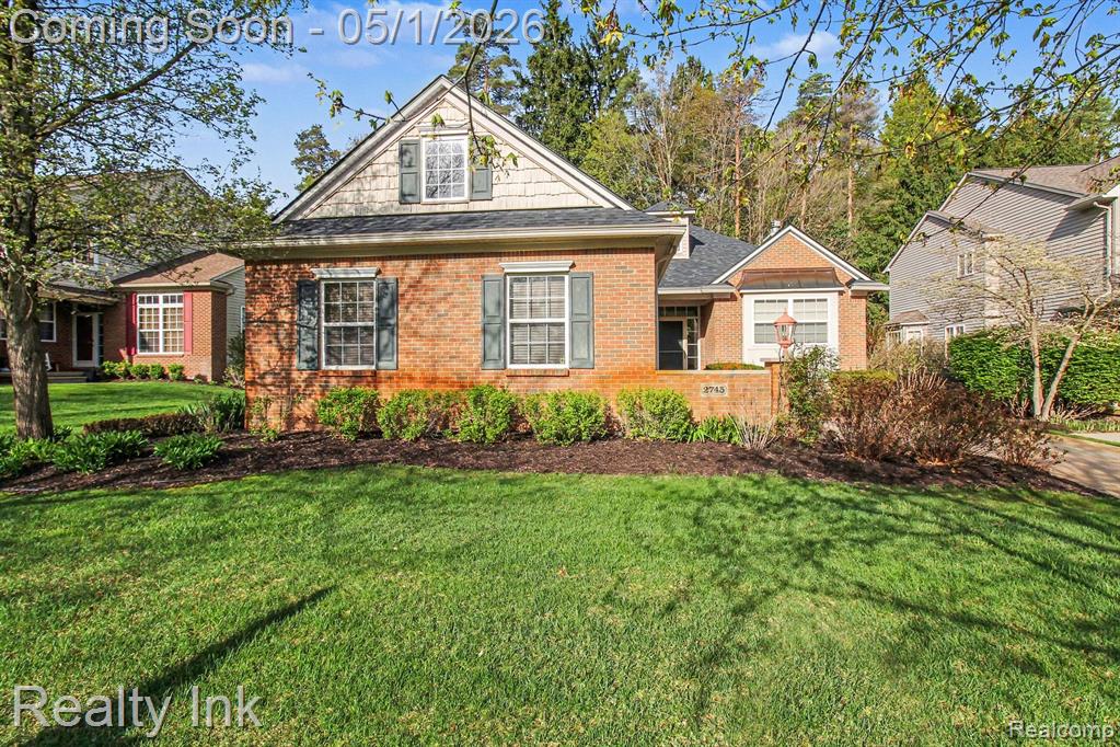 2745 Signature Circle, Pinckney, MI 48169 — Photo 2