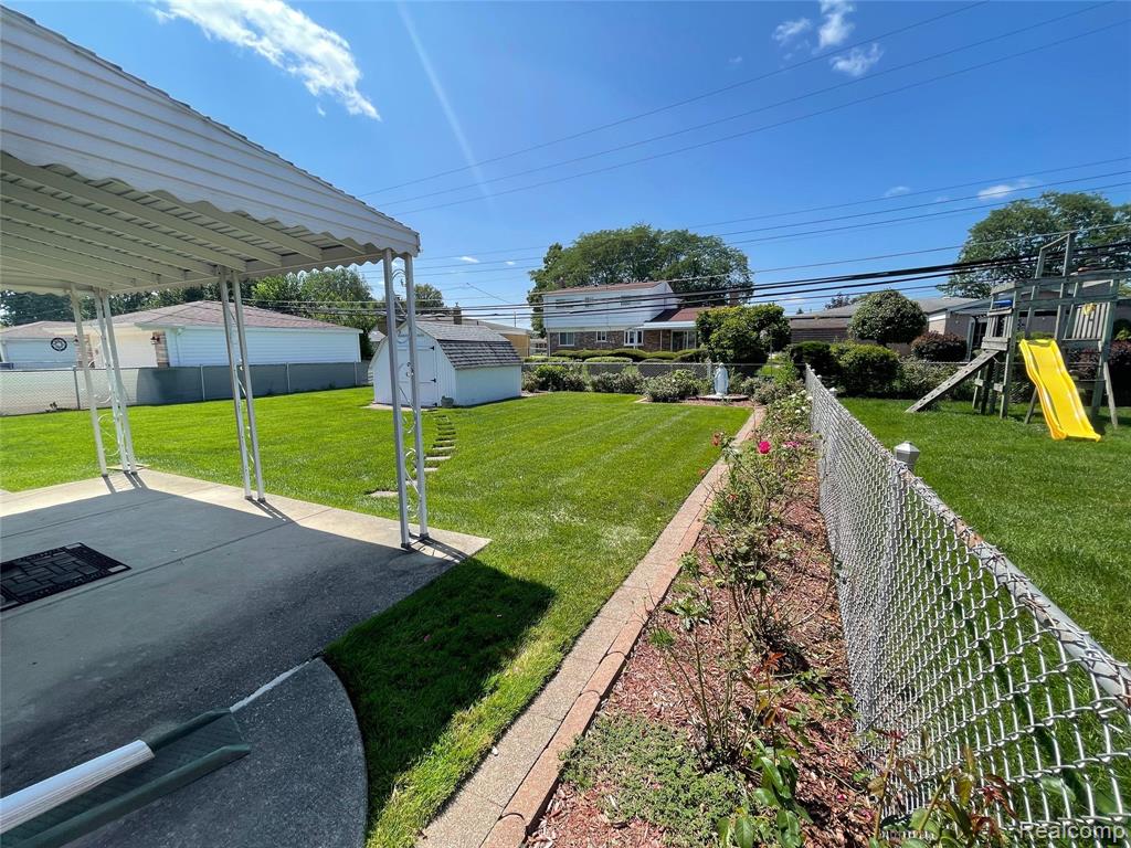 32827 DOVER Avenue, Warren, MI 48088 — Photo 62