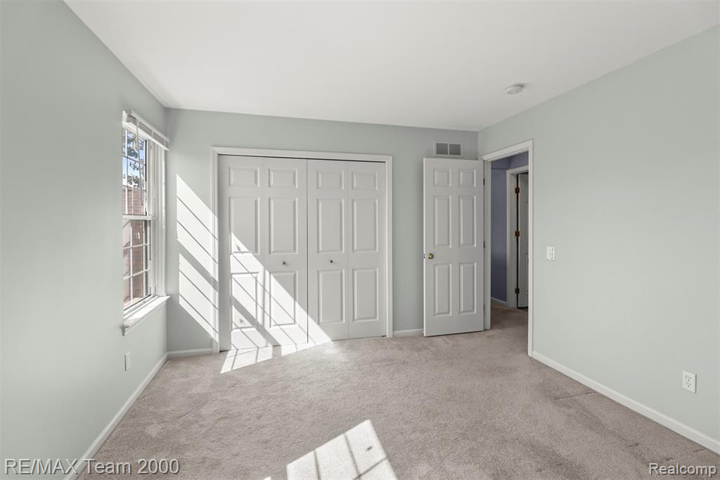 45225 Yorkshire Drive, Novi, MI — Photo 40