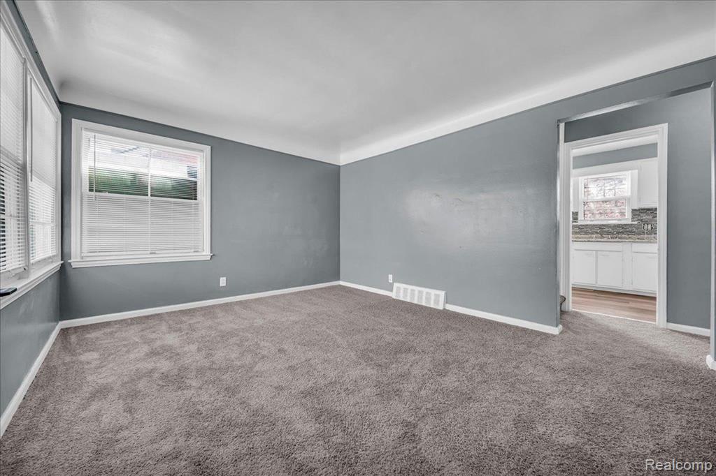 7701 PIEDMONT Street, Detroit, MI 48228 — Photo 6