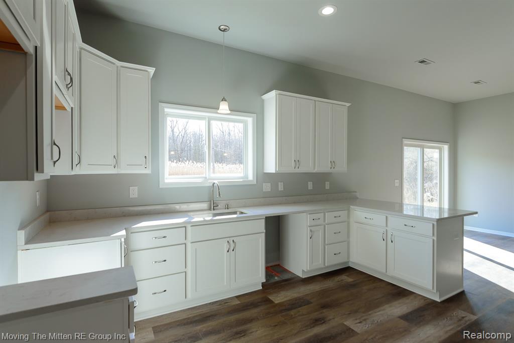 43001 Willow Road, New Boston, MI 48164 — Photo 5